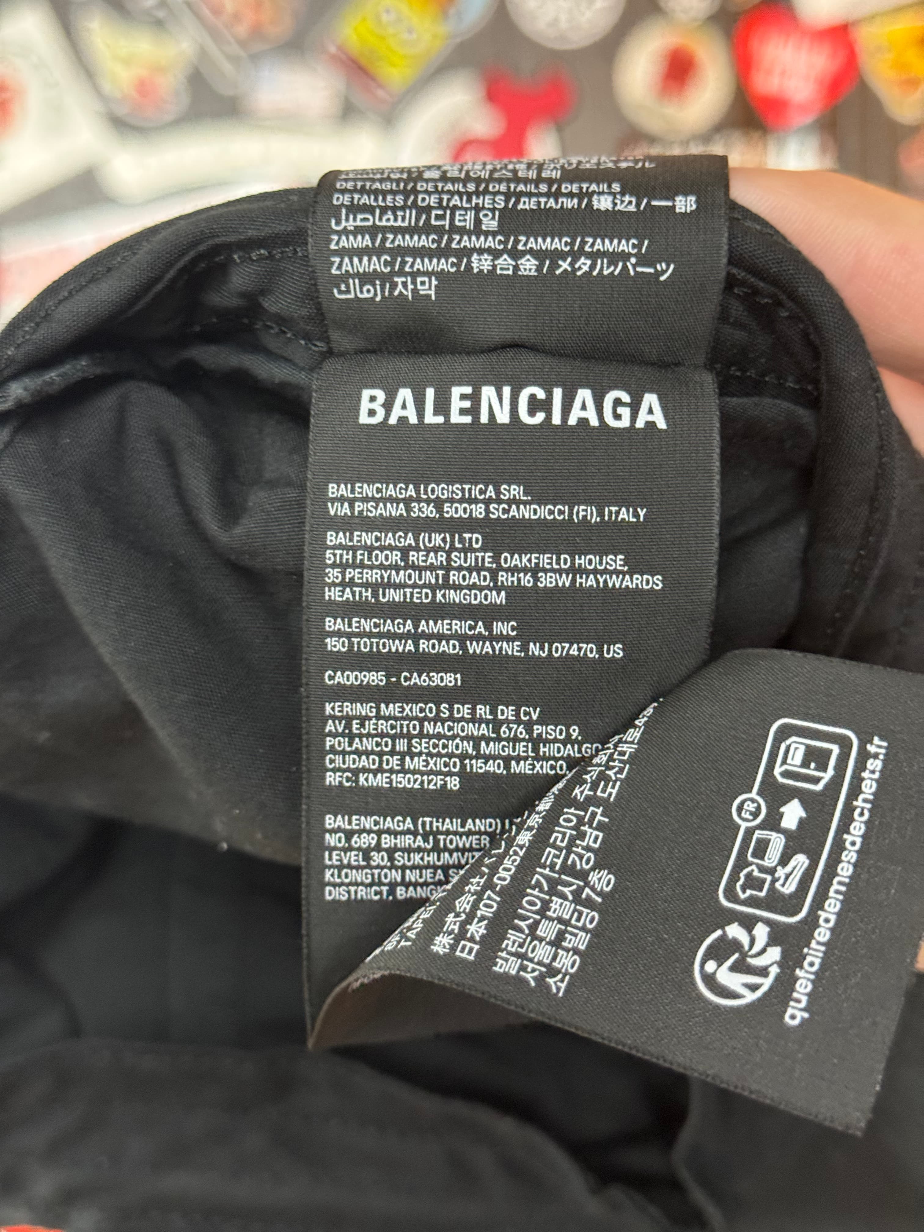 Balenciaga Balenciaga Piercing Cap M, detail view 16