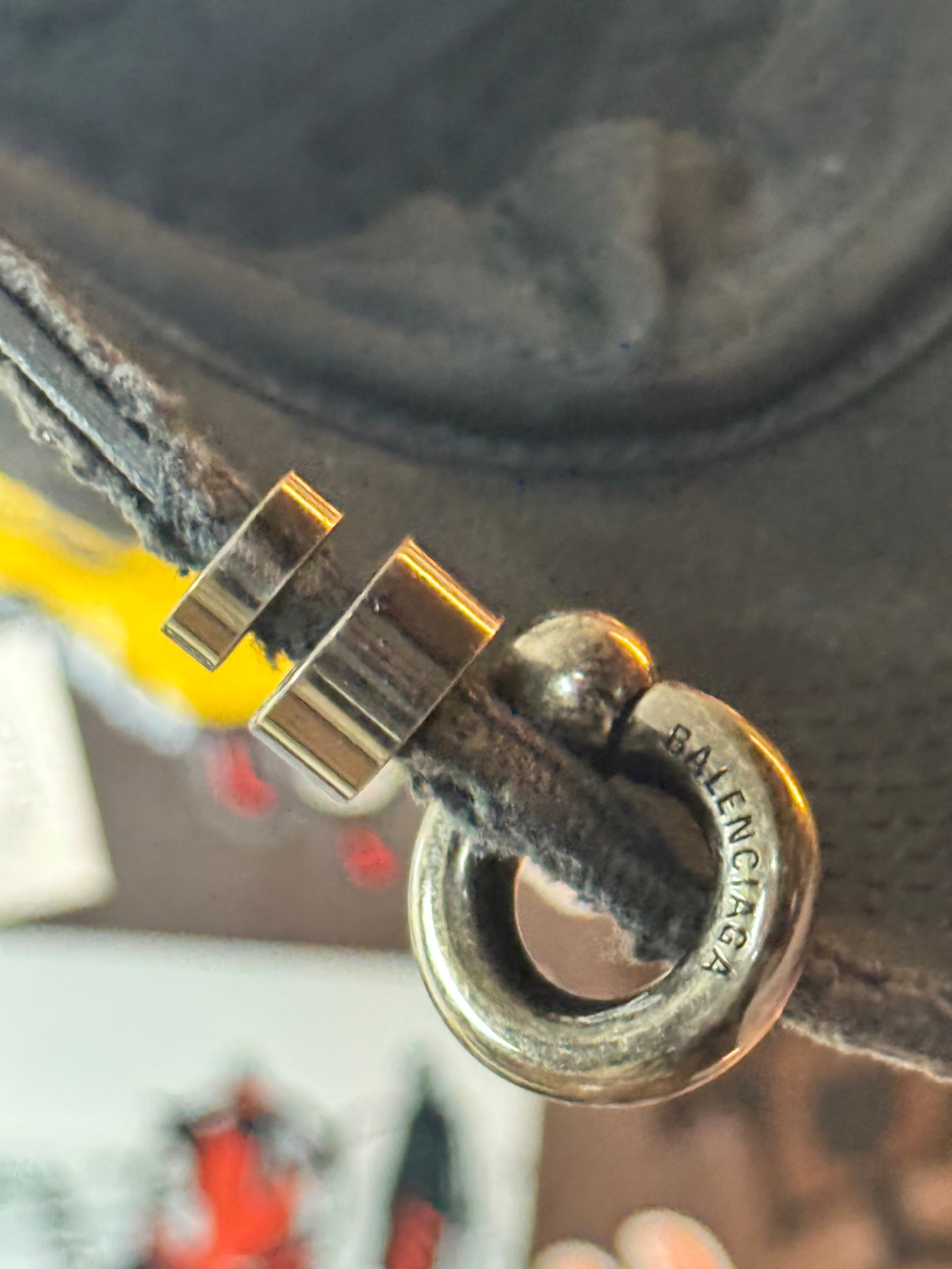 Balenciaga Balenciaga Piercing Cap M, detail view 9