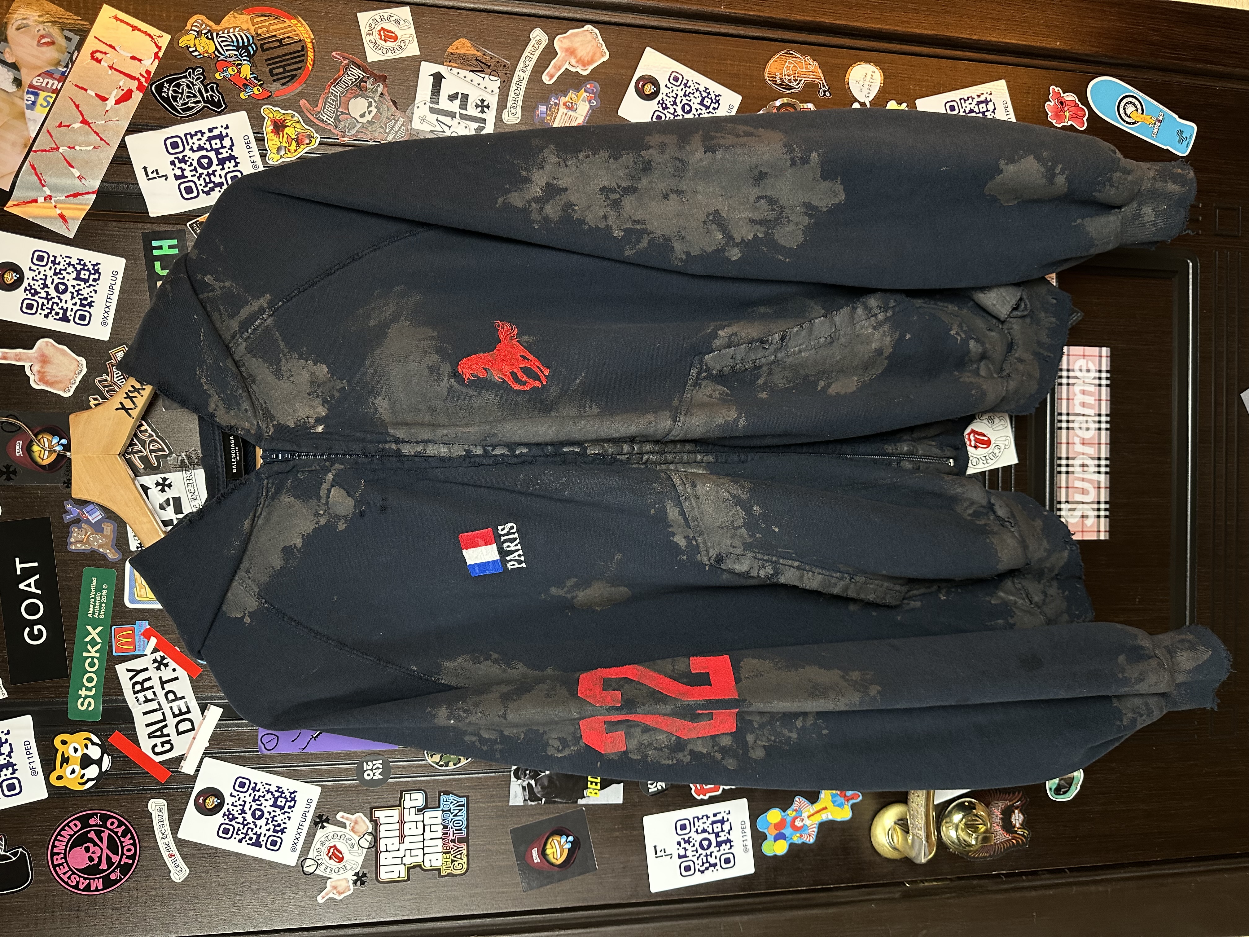 Balenciaga Balenci Dirty Polo, detail view 2