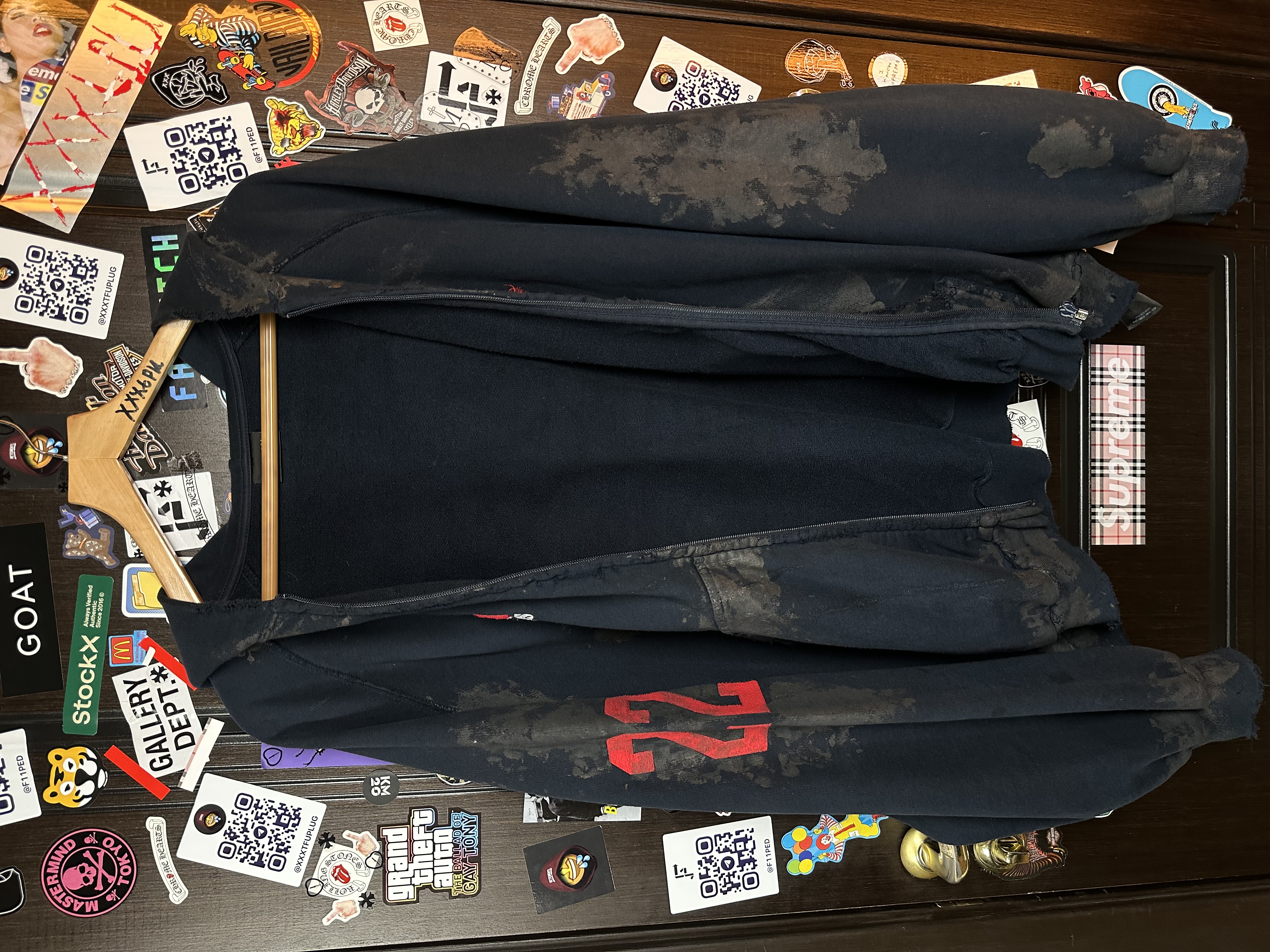 Balenciaga Balenci Dirty Polo, detail view 9