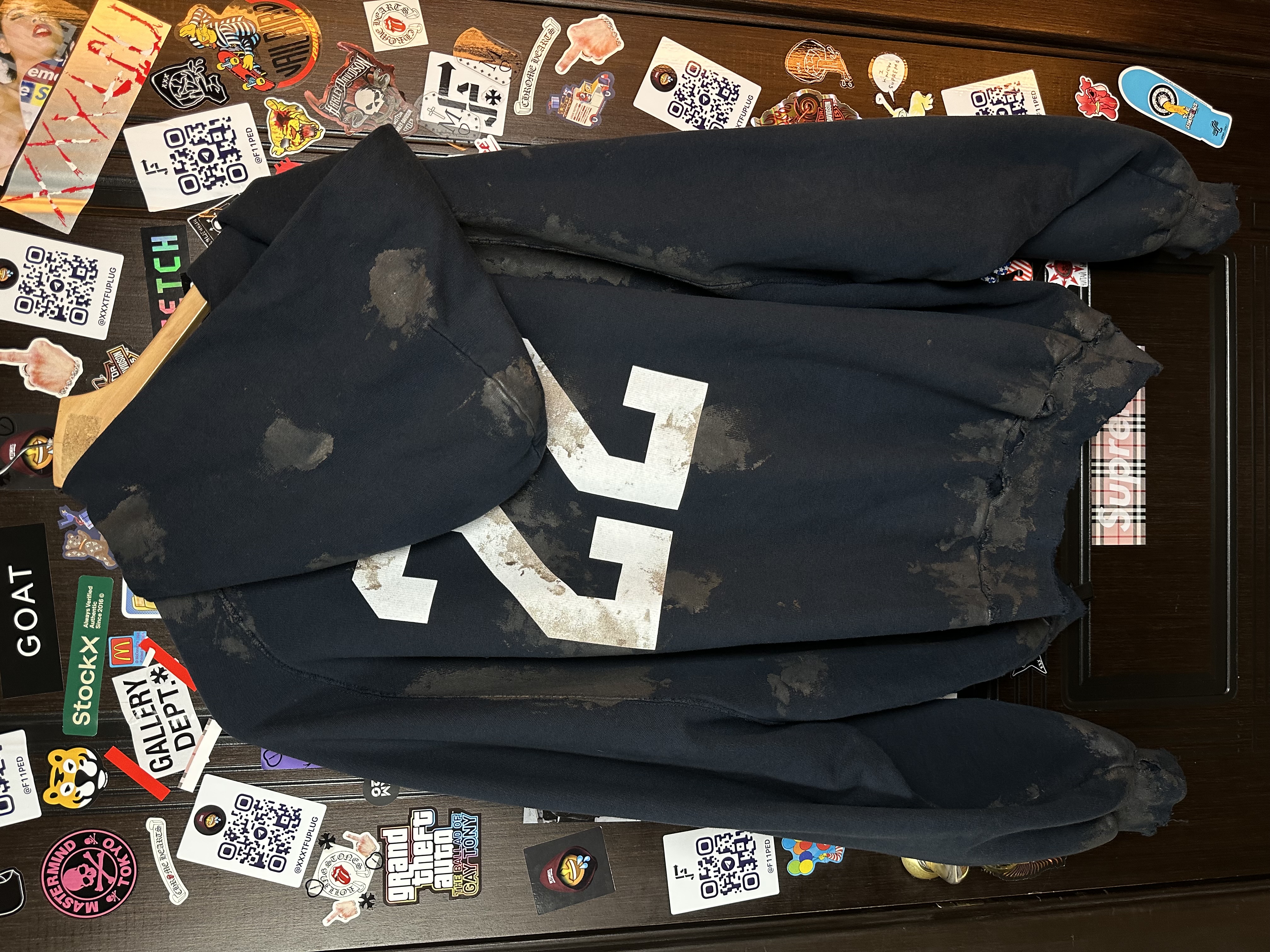 Balenciaga Balenci Dirty Polo, detail view 11