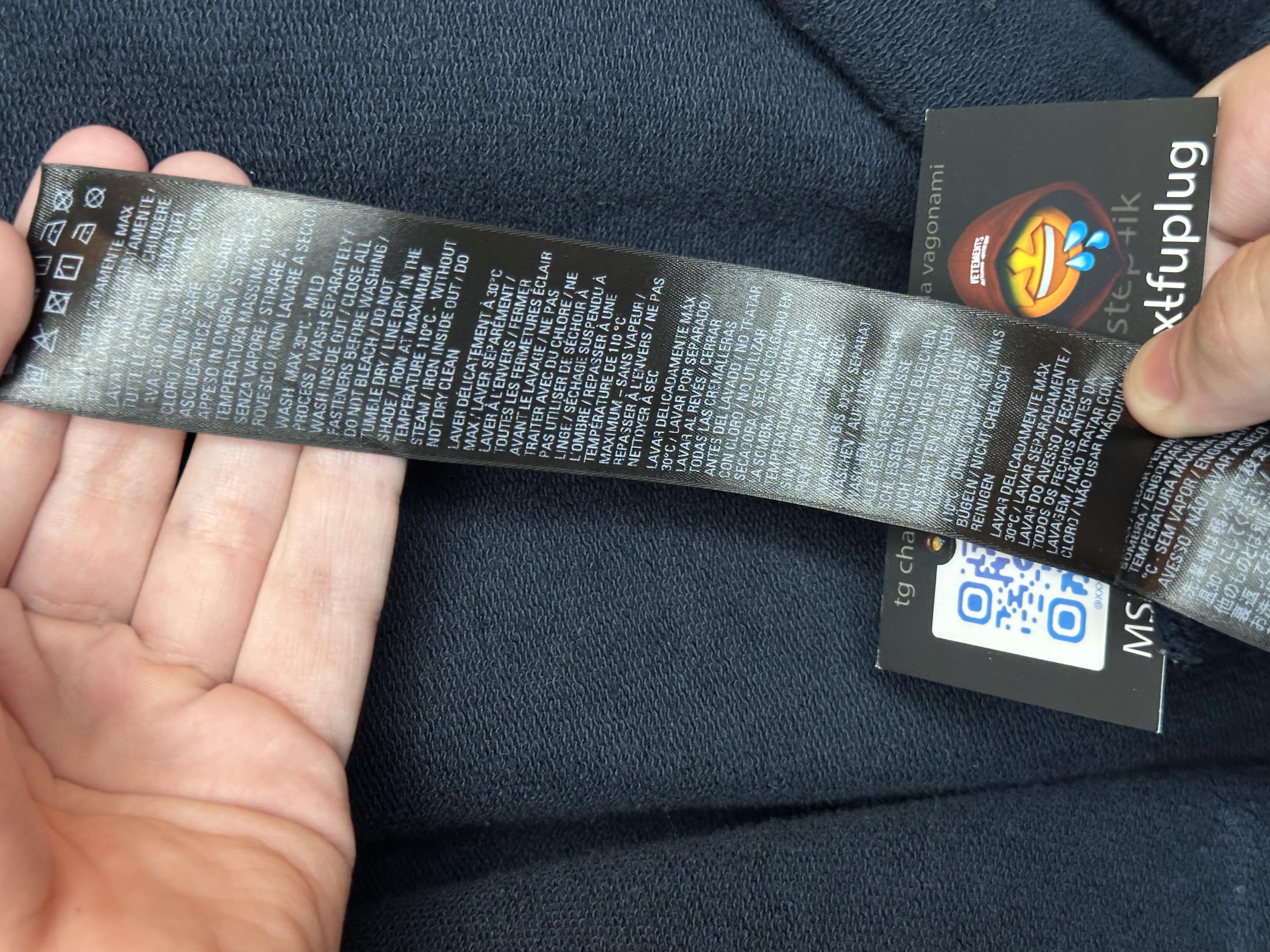 Balenciaga Balenci Dirty Polo, detail view 27