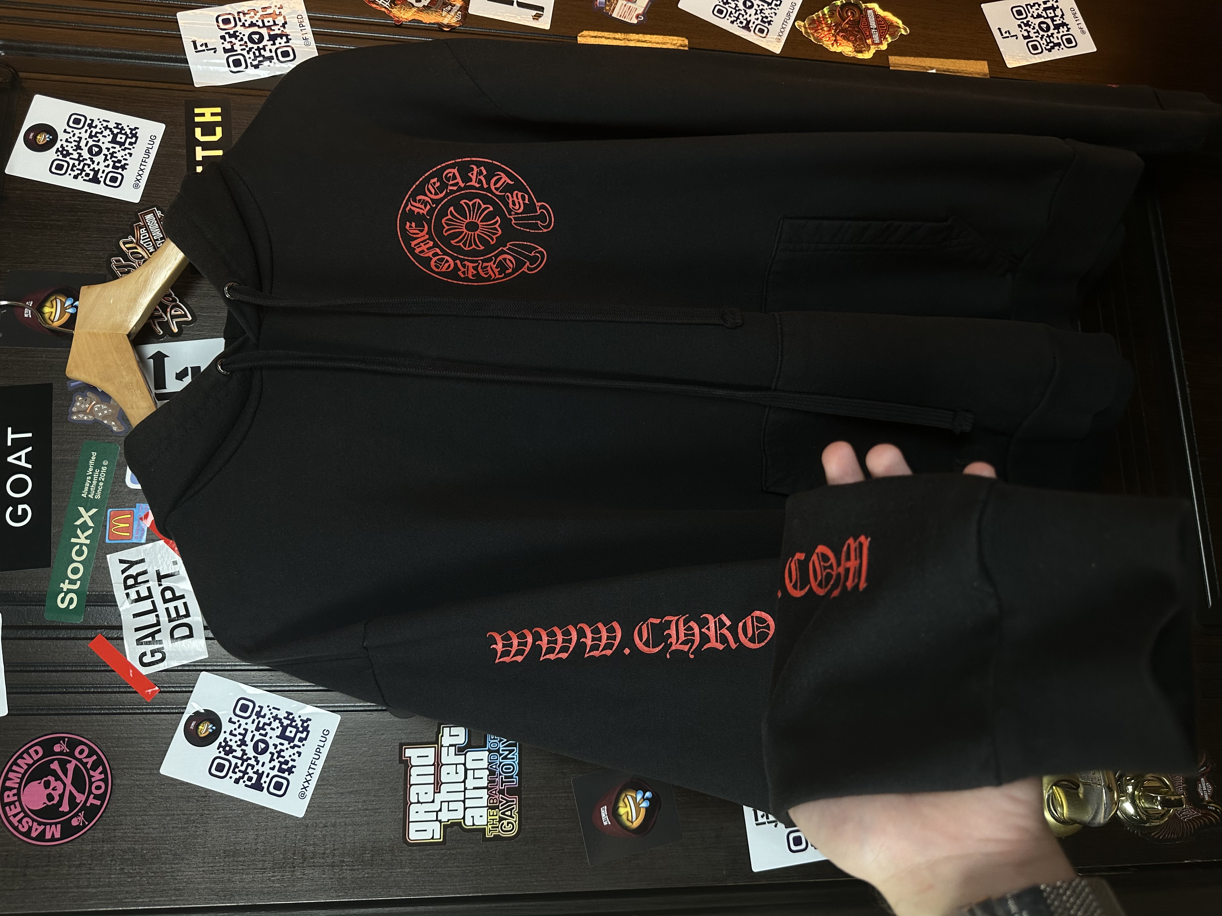 Chrome Hearts Red website S, detail view 8