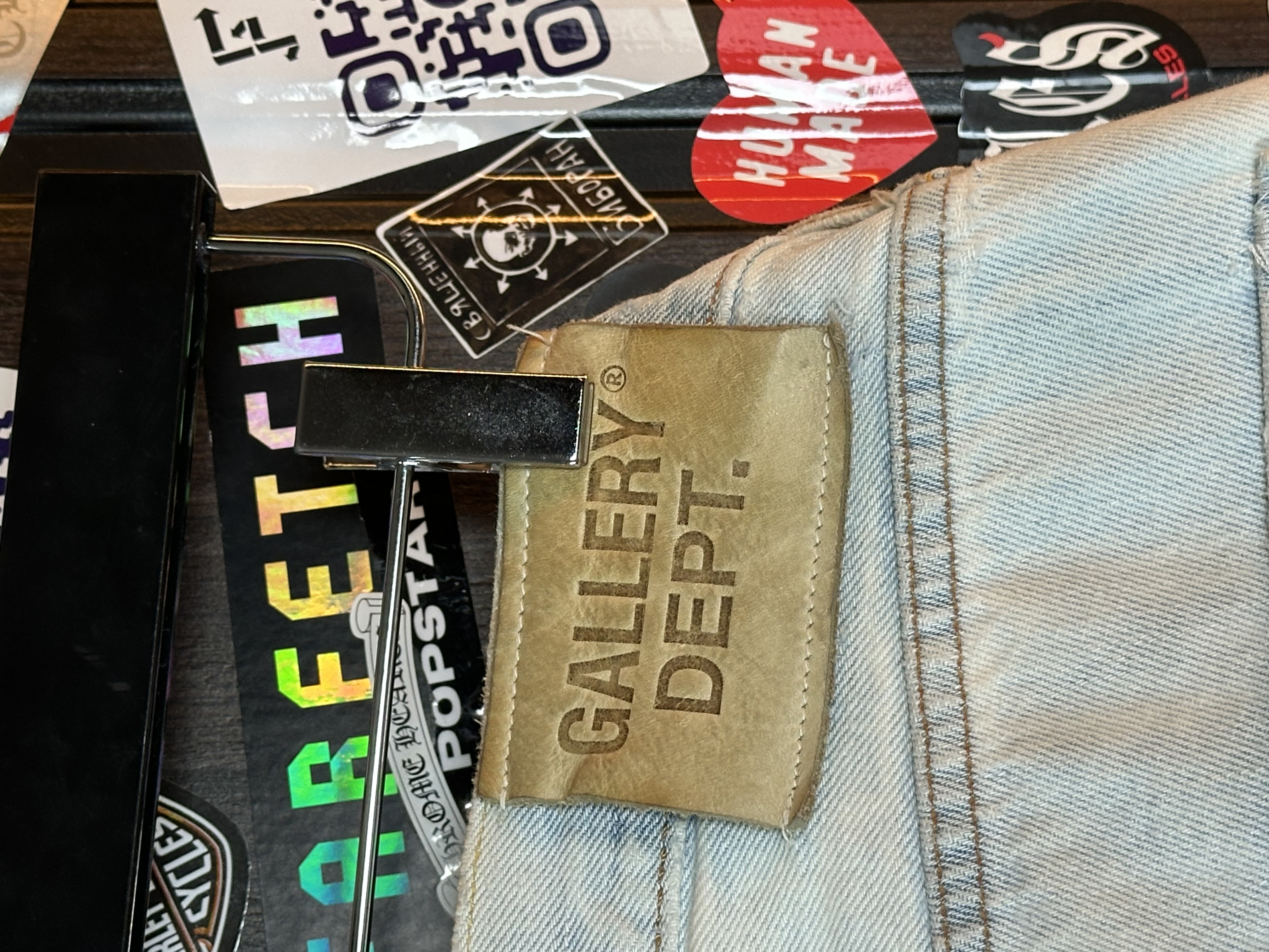 Gallery Dept. 28 XXS 5001 50+ Patches, detail view 14