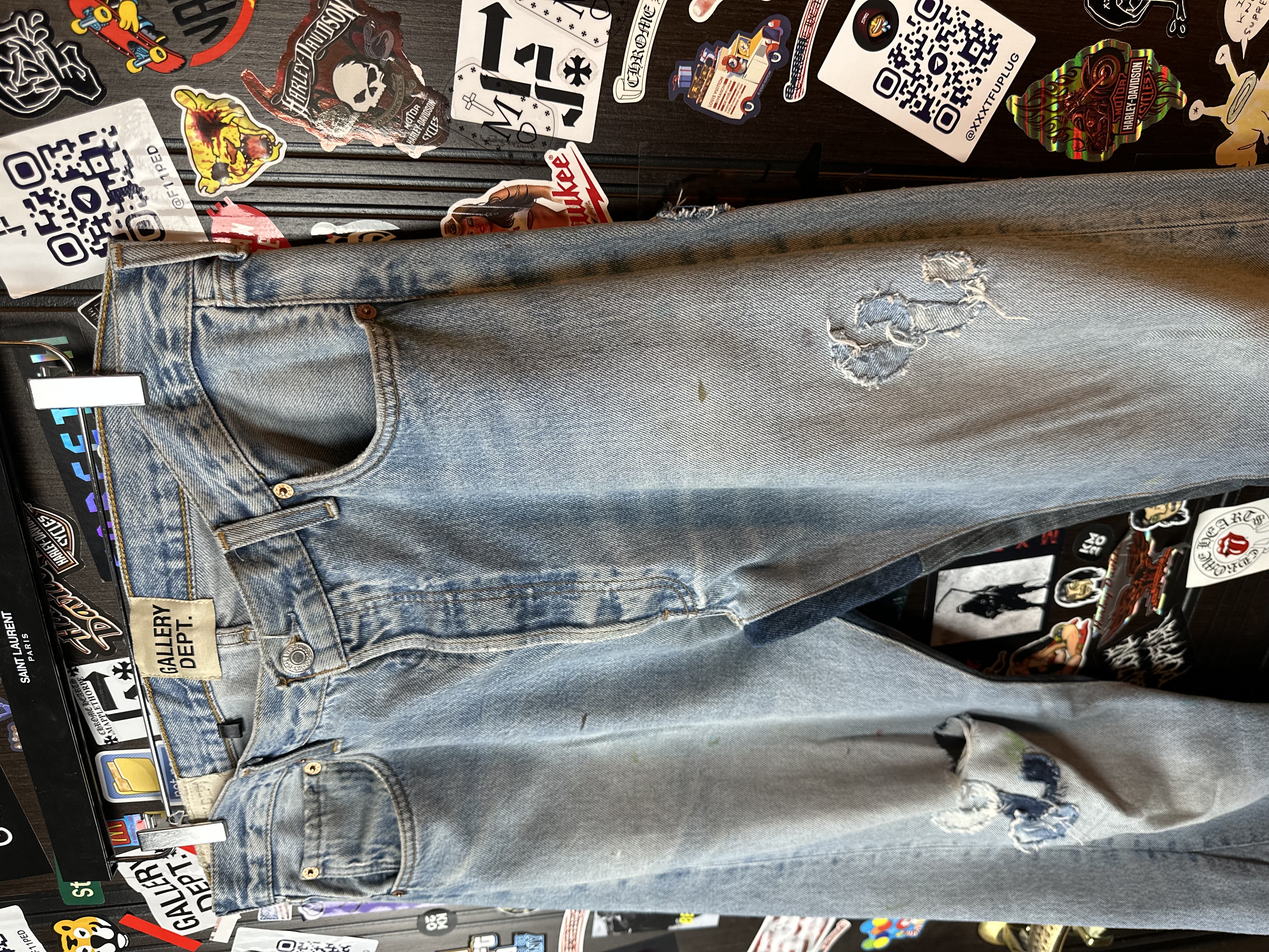 Gallery Dept. 33 La Flares 14 Patches, detail view 6