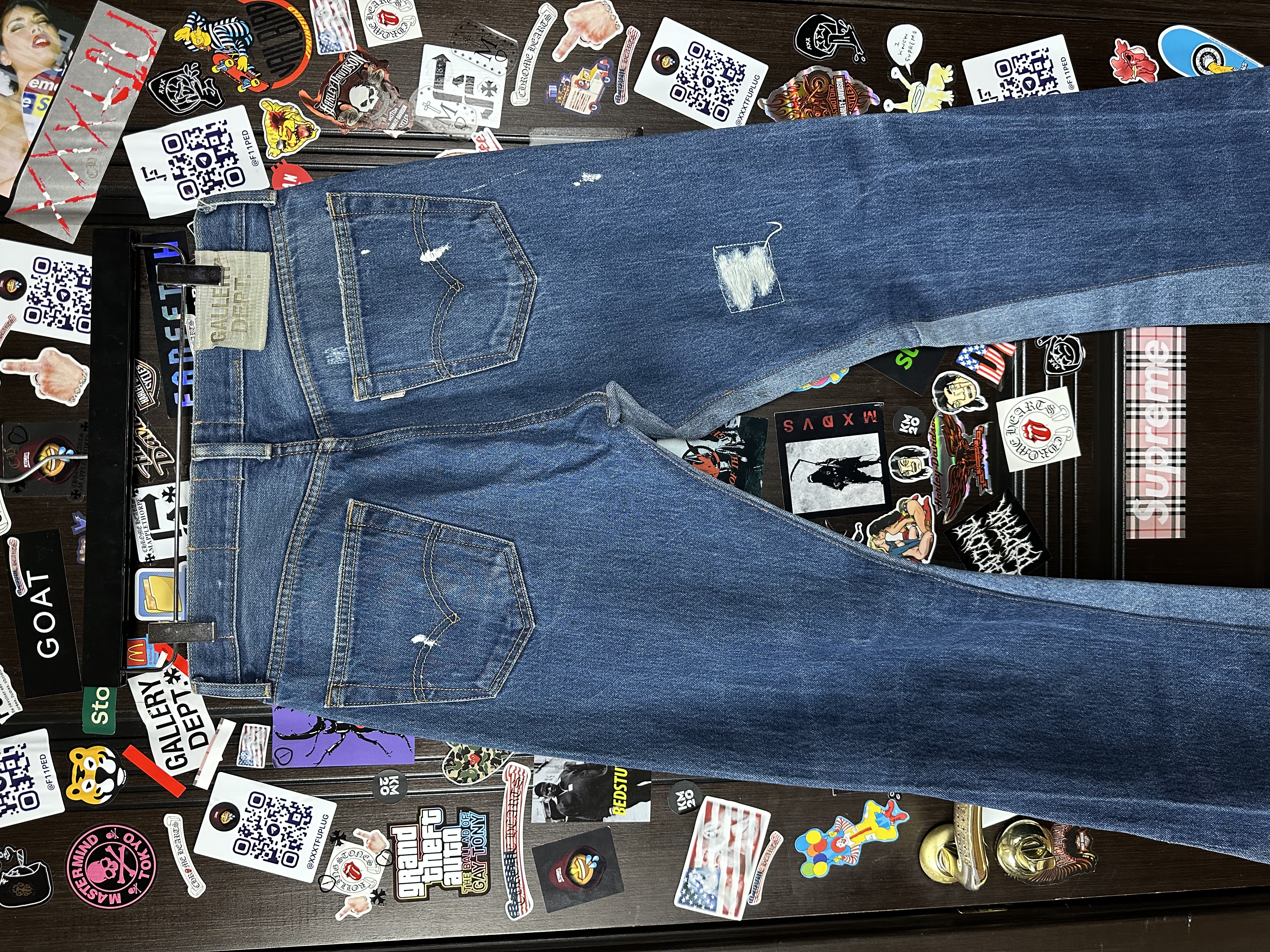 Gallery Dept. 29 Indiana Flares Jeans, detail view 3