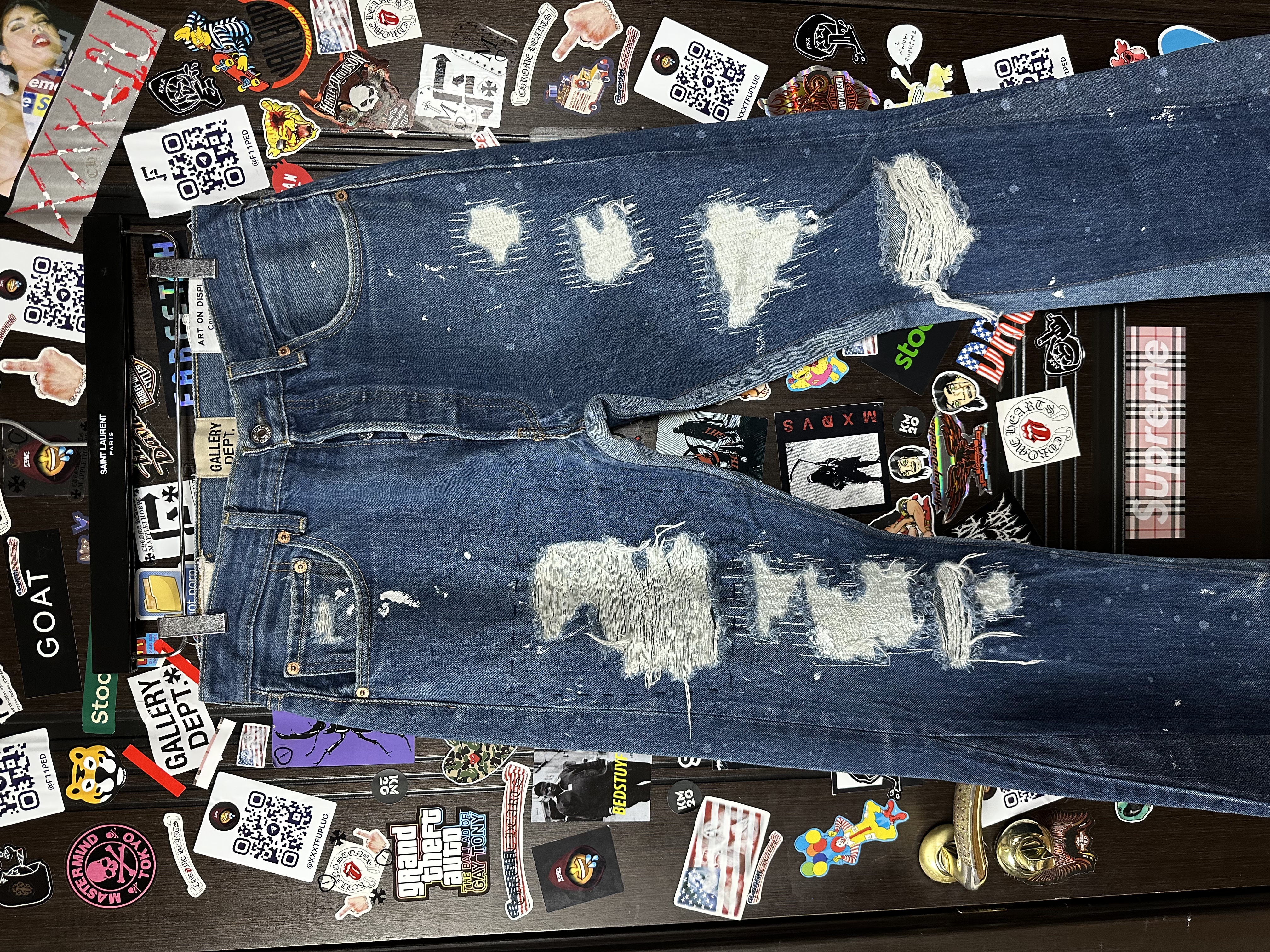 Gallery Dept. 29 Indiana Flares Jeans, detail view 2