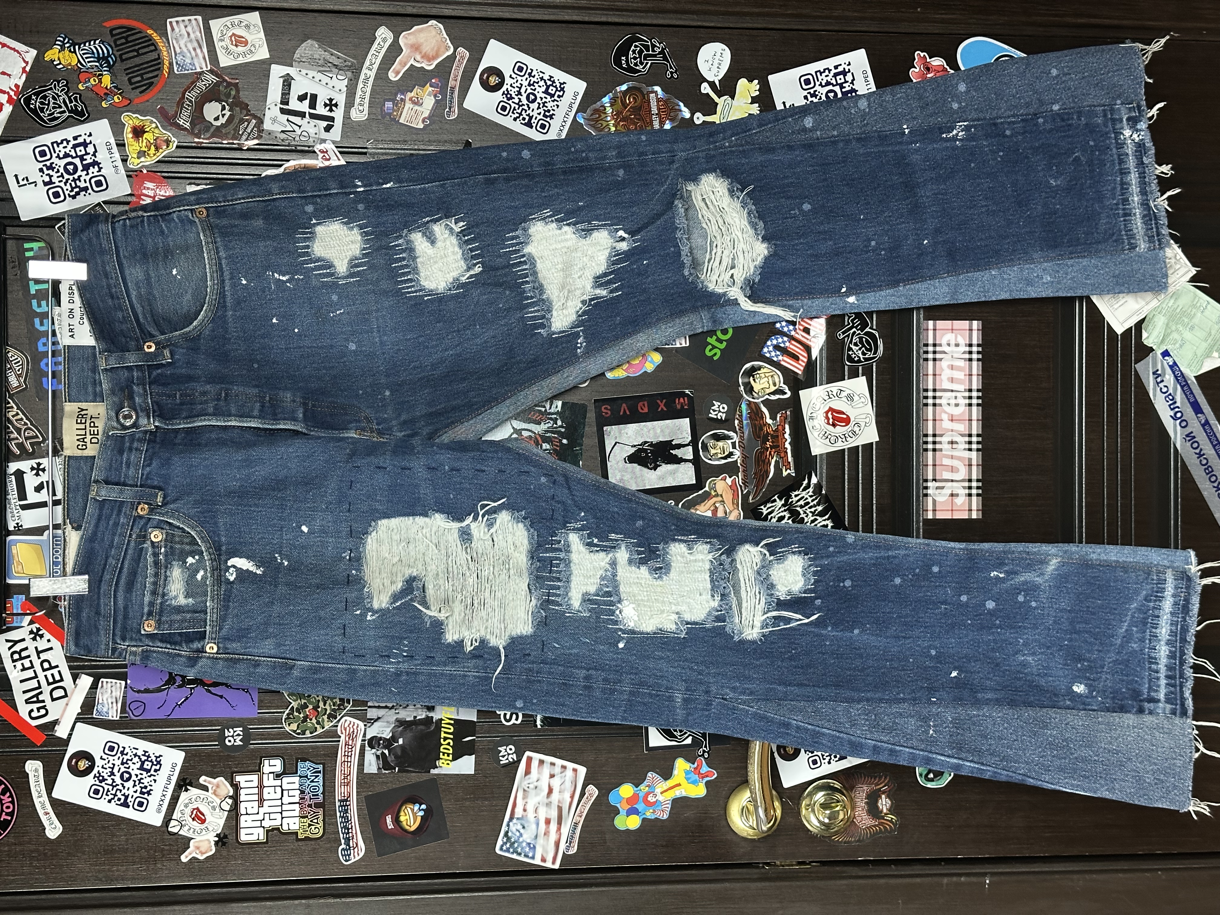 Gallery Dept. 29 Indiana Flares Jeans, detail view 5