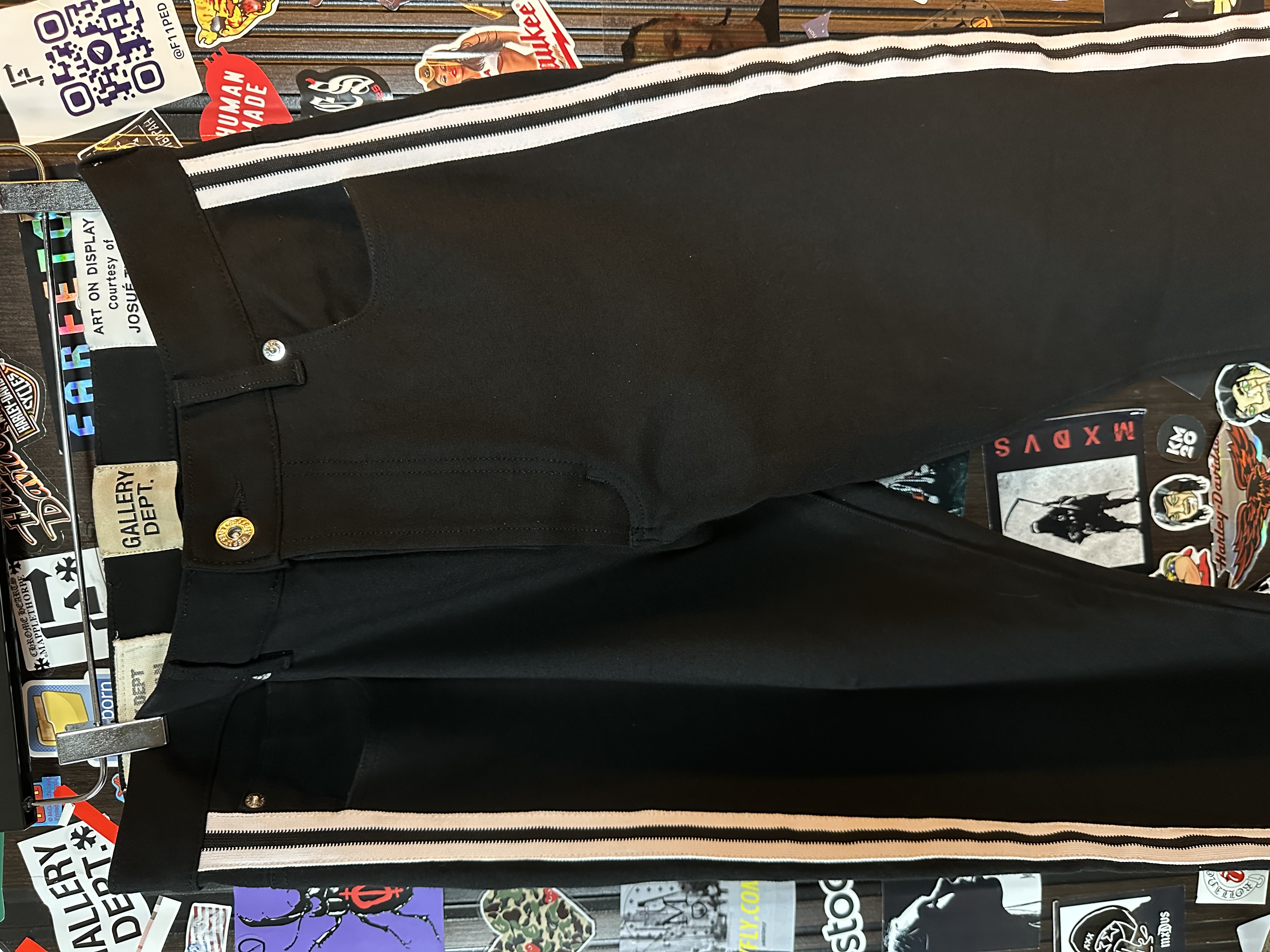 Gallery Dept. 31 Logan Pants, detail view 5