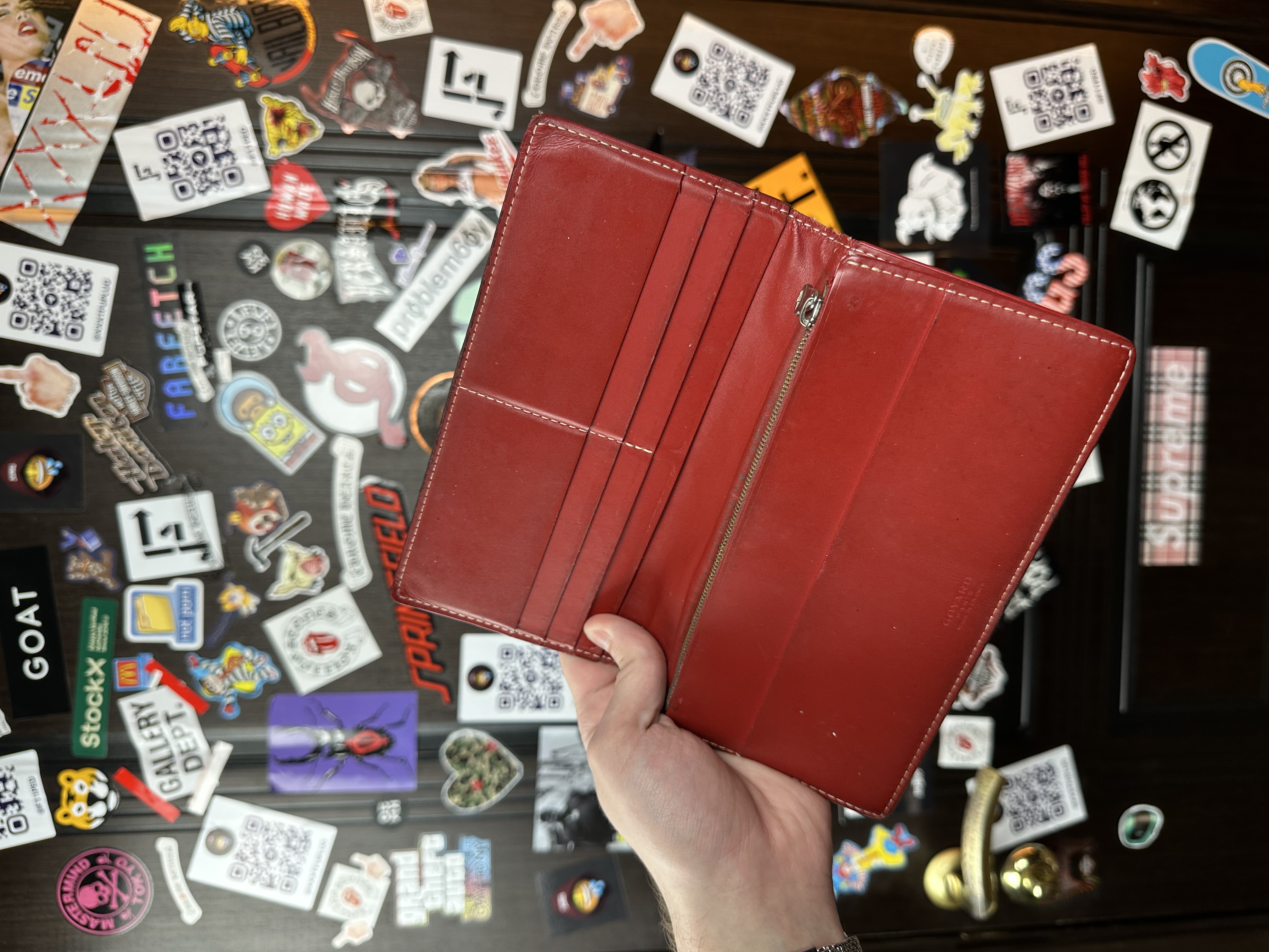 Goyard Red Wallet Goyard, detail view 3