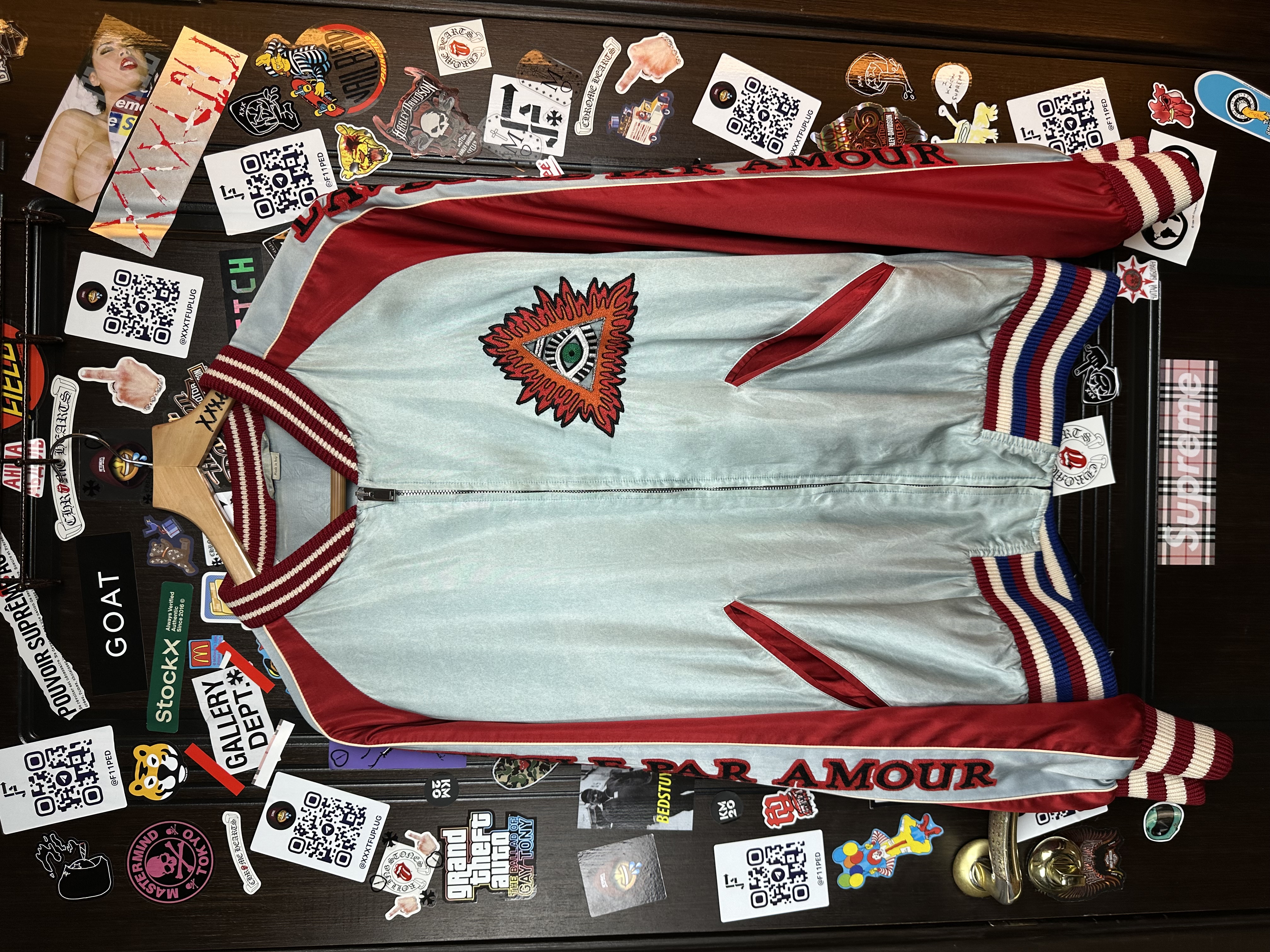 Gucci Gucci SS17 Amour illuminati Silk/Viscose XXL Bomber, detail view 5