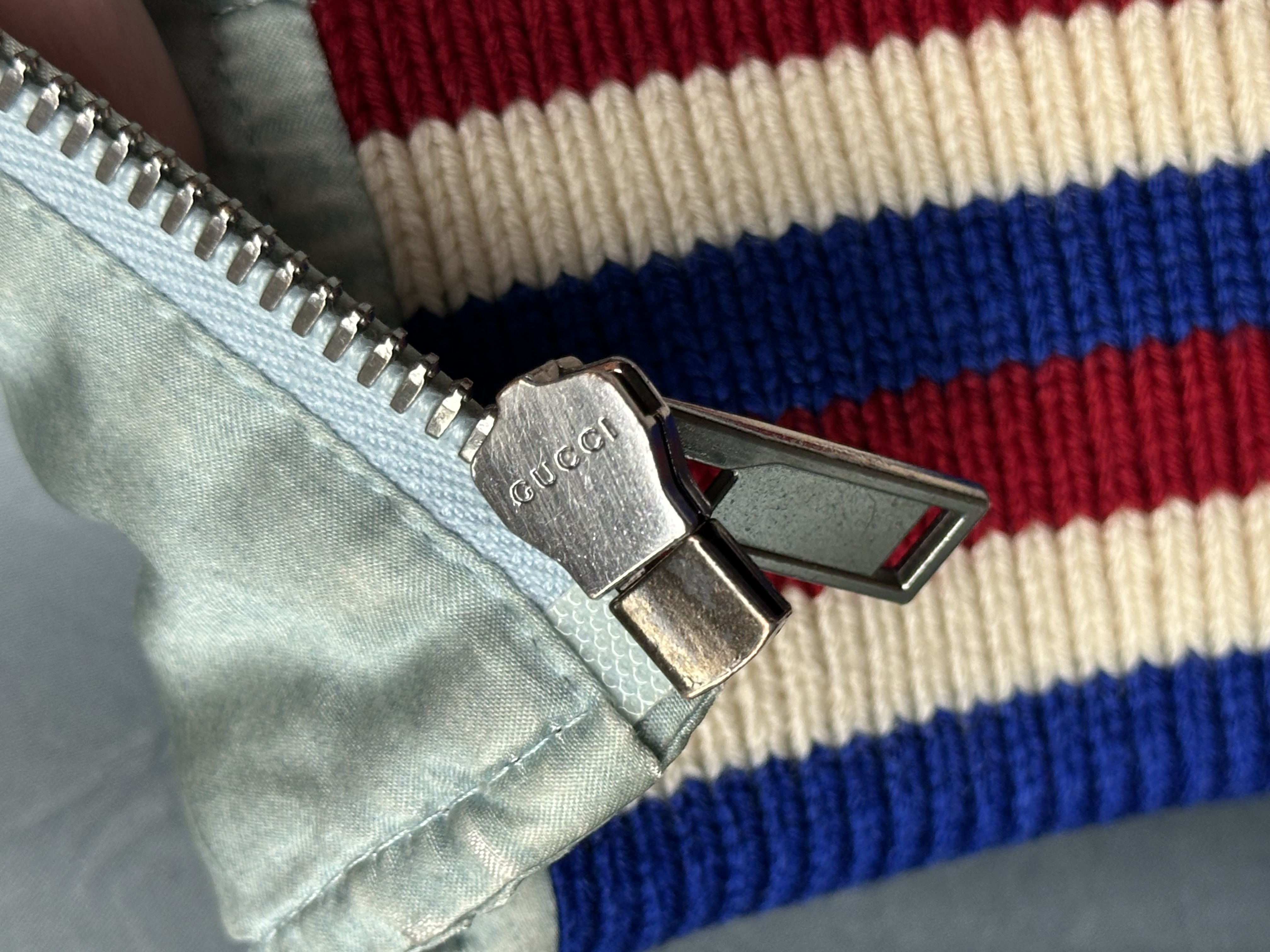 Gucci Gucci SS17 Amour illuminati Silk/Viscose XXL Bomber, detail view 20