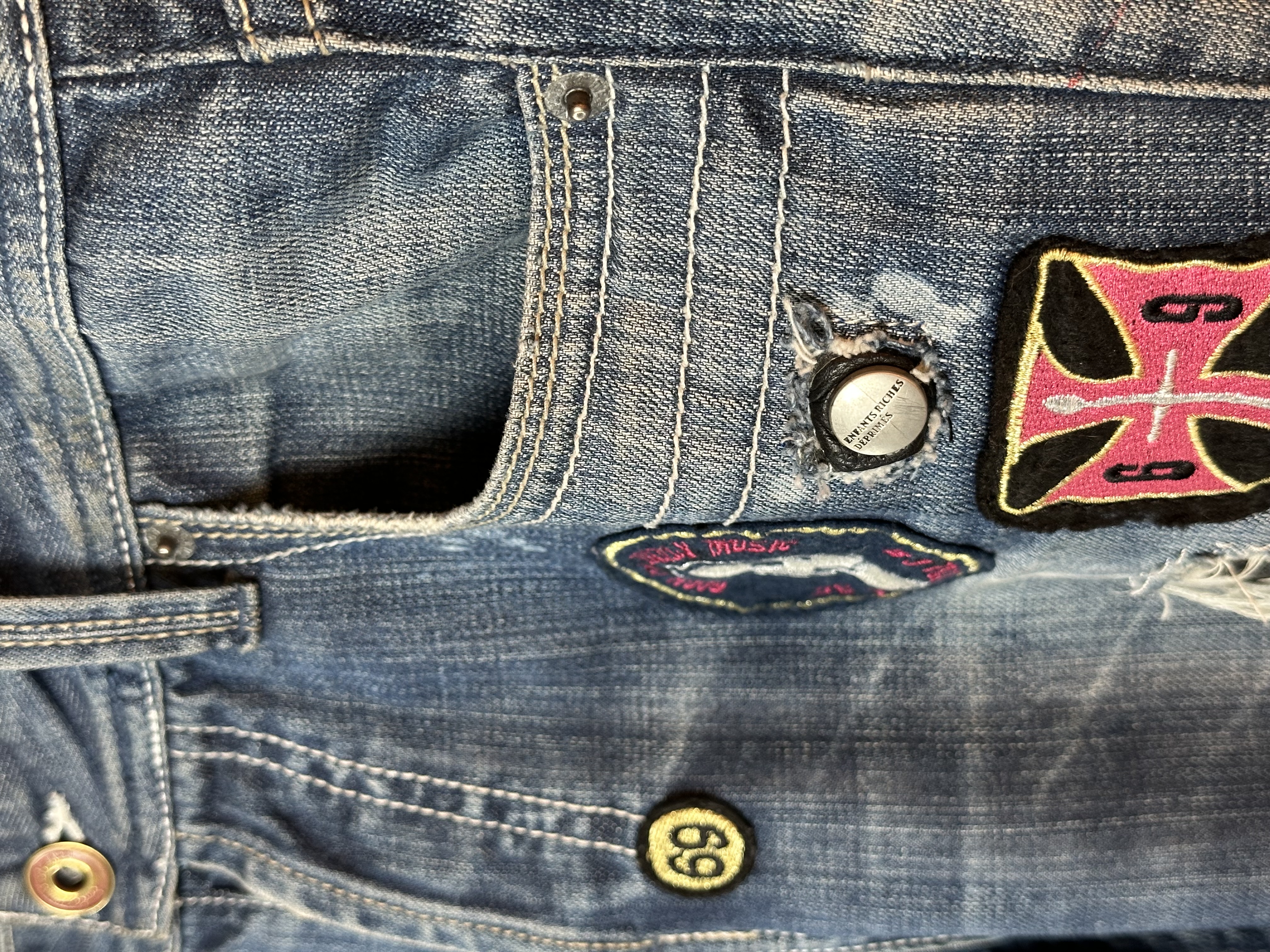 OMB x ERD OMB X ERD "FUCK PEDOPHILIA" Jeans, detail view 9