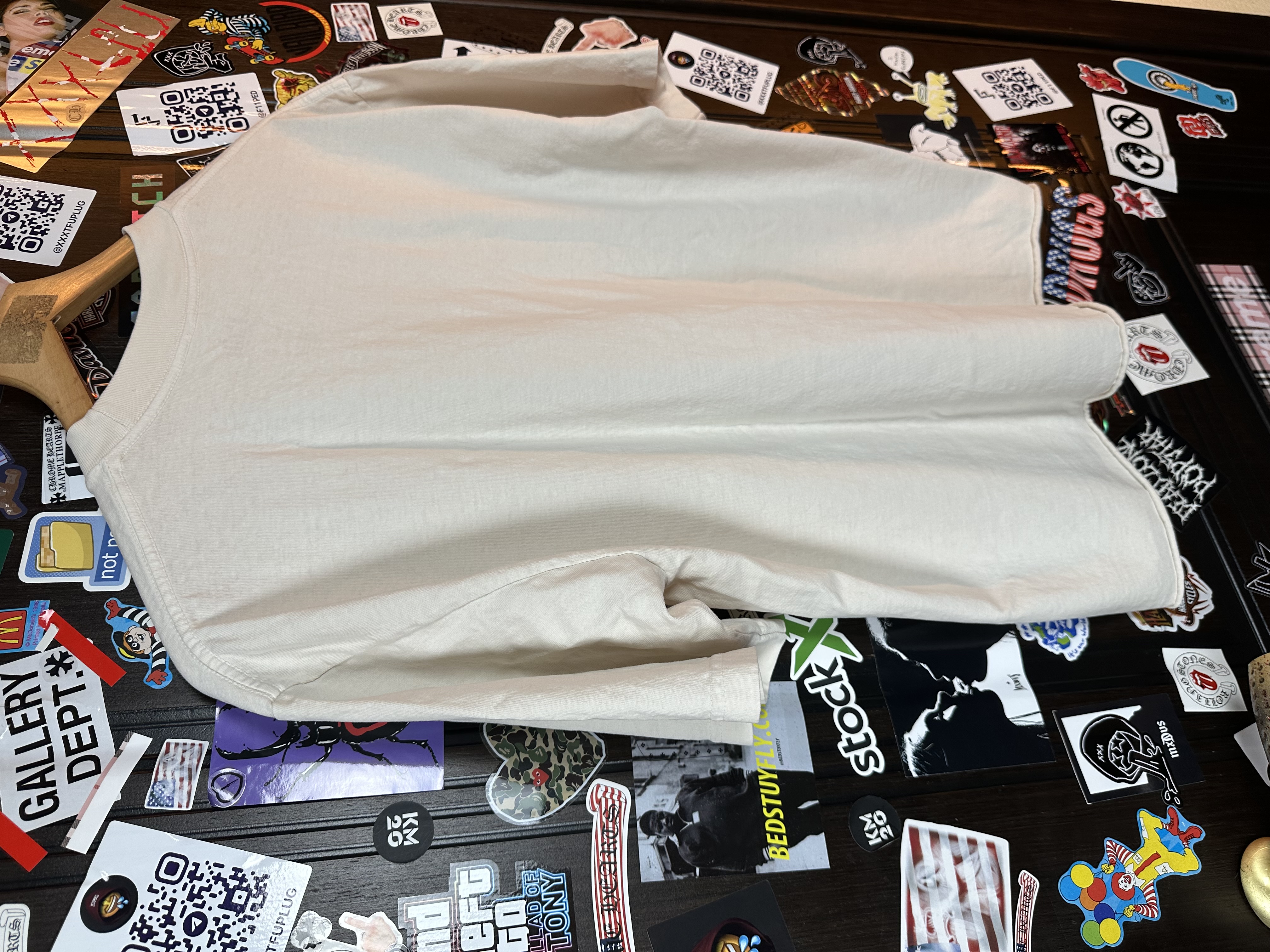 Paly Hollywood Offset Jesus, detail view 4