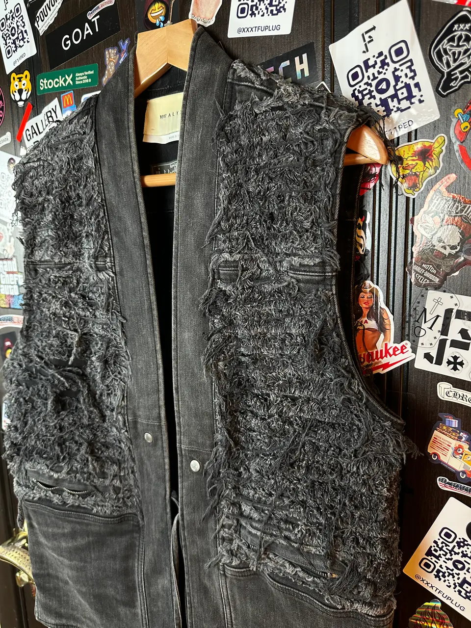 1017 ALYX Alyx & Blackmeans Vest, detail view 3