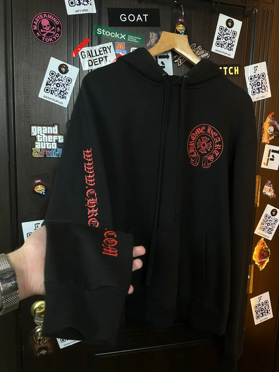 Chrome Hearts Red website S, detail view 9