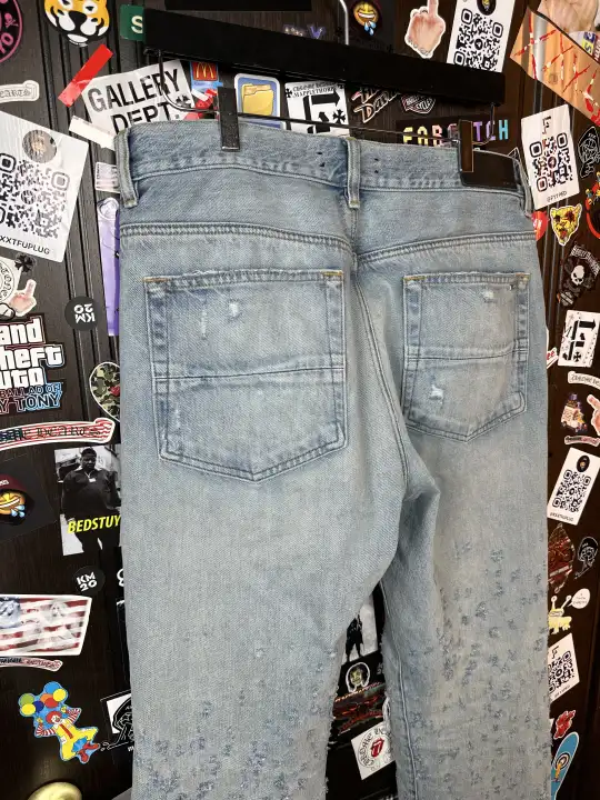 Amiri Shotgun 32 Straight Jeans, detail view 18