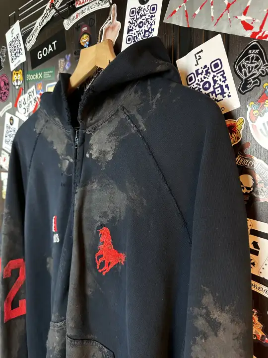 Balenciaga Balenci Dirty Polo, detail view 13
