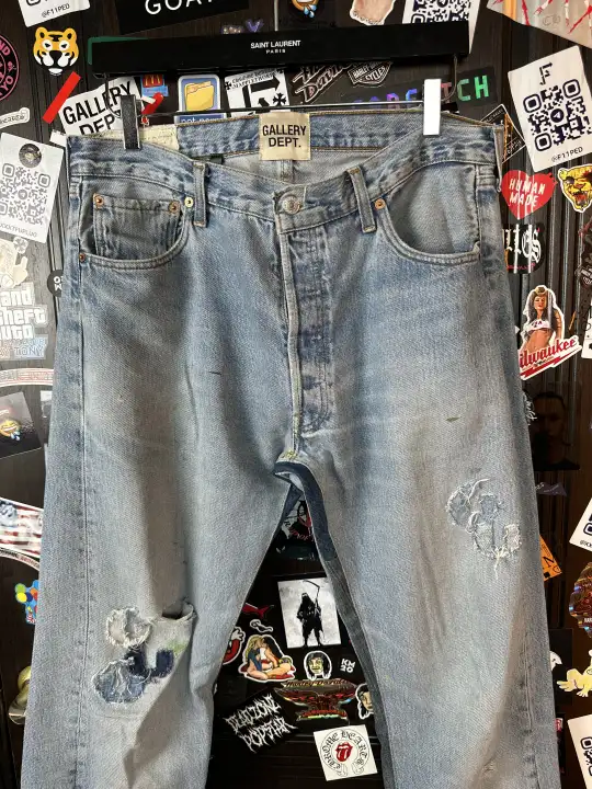 Gallery Dept. 33 La Flares 14 Patches, detail view 5