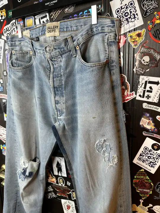 Gallery Dept. 33 La Flares 14 Patches, detail view 6