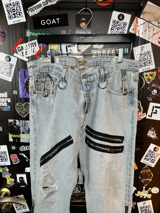 Gallery Dept. 32 Weapon World 5001 Jeans NWT, detail view 11
