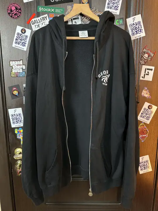 Vetements Georgia XL, detail view 2