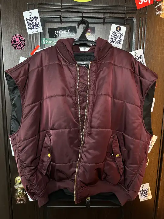 Vetements Vest burgundy, detail view 2