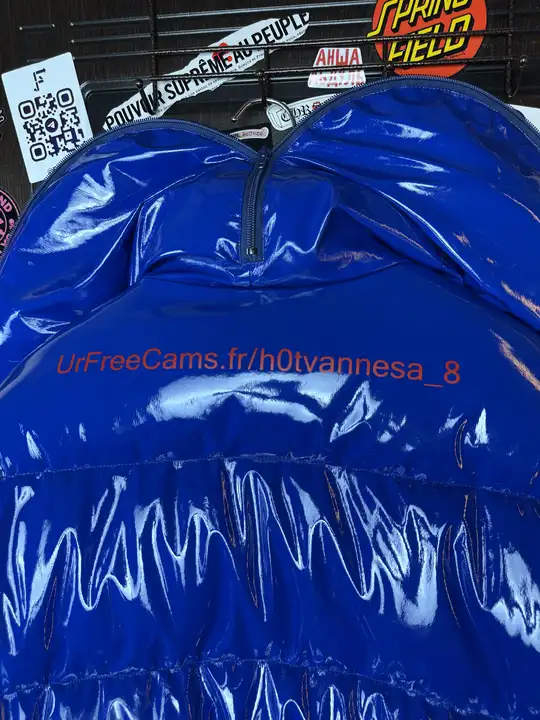Vetements Webcam Puffer S, detail view 10