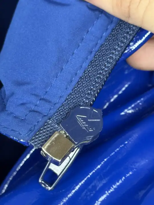 Vetements Webcam Puffer S, detail view 16