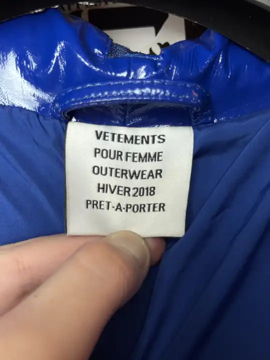 Vetements Webcam Puffer S, detail view 19