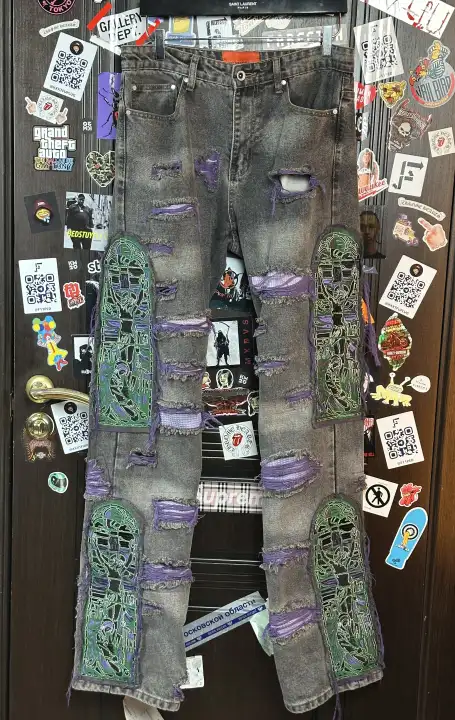 Who Decides War Who Decides War “Jesus and Maria” Coal Violet Fusion Denim, detail view 4