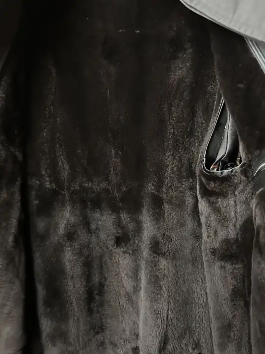 ZILLI Zilli "Ildan" Silk Weasel Coat, detail view 9