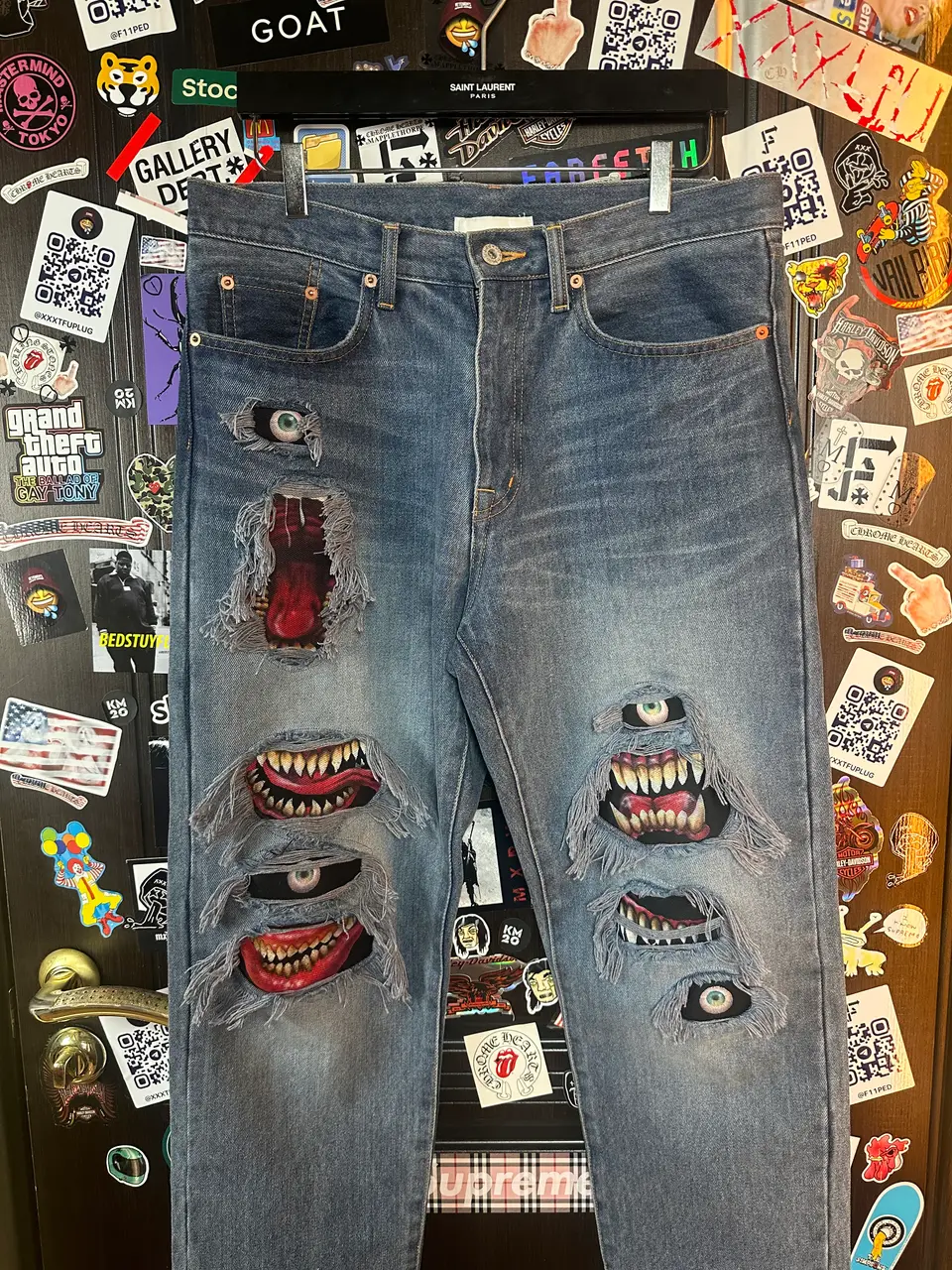 Doublet Monster Medium, detail view 2