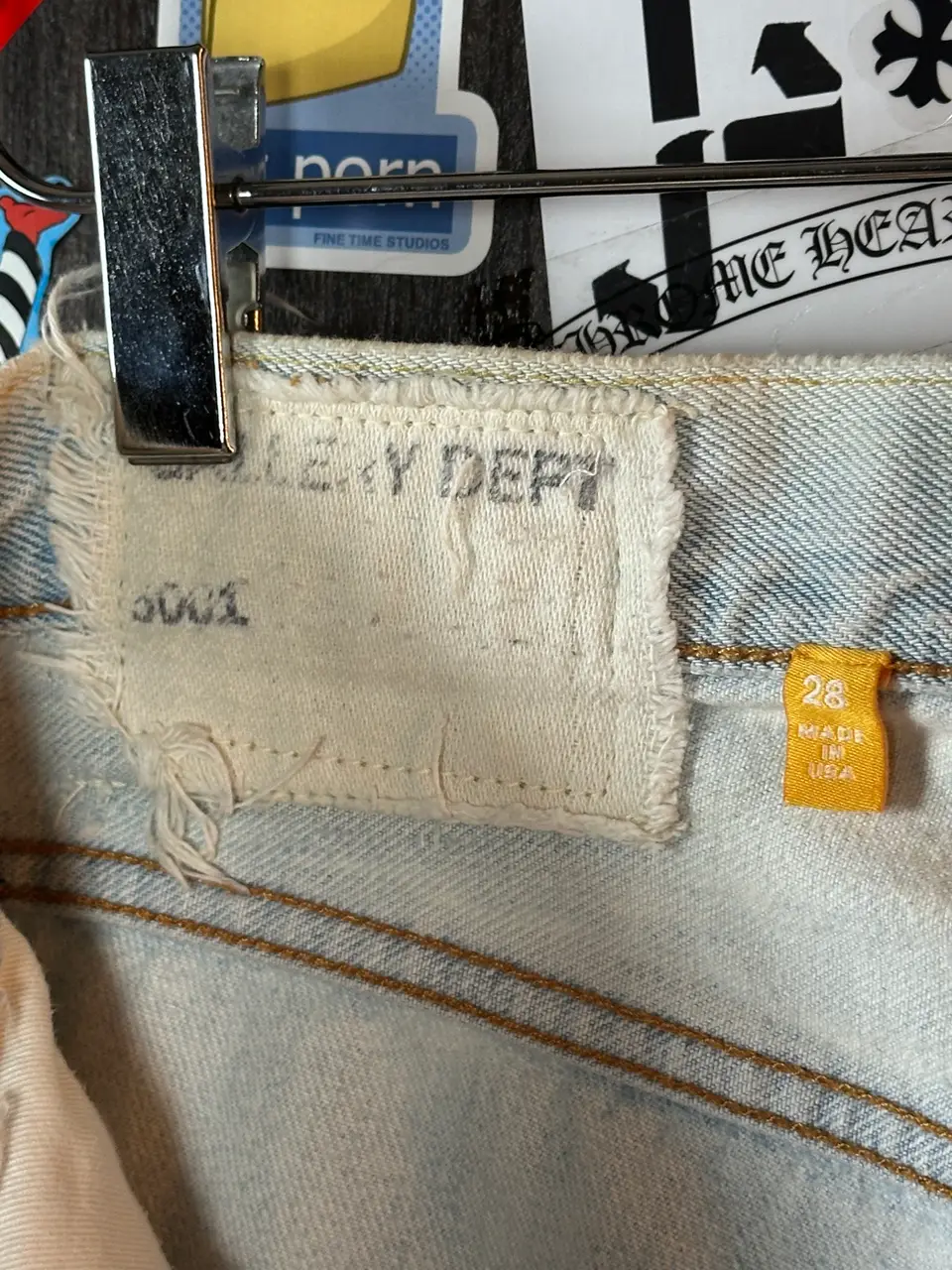 Gallery Dept. 28 XXS 5001 50+ Patches, detail view 6