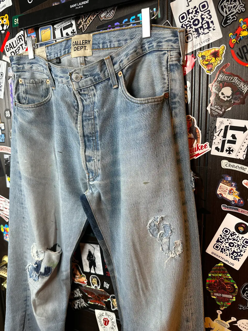 Gallery Dept. 33 La Flares 14 Patches, detail view 6