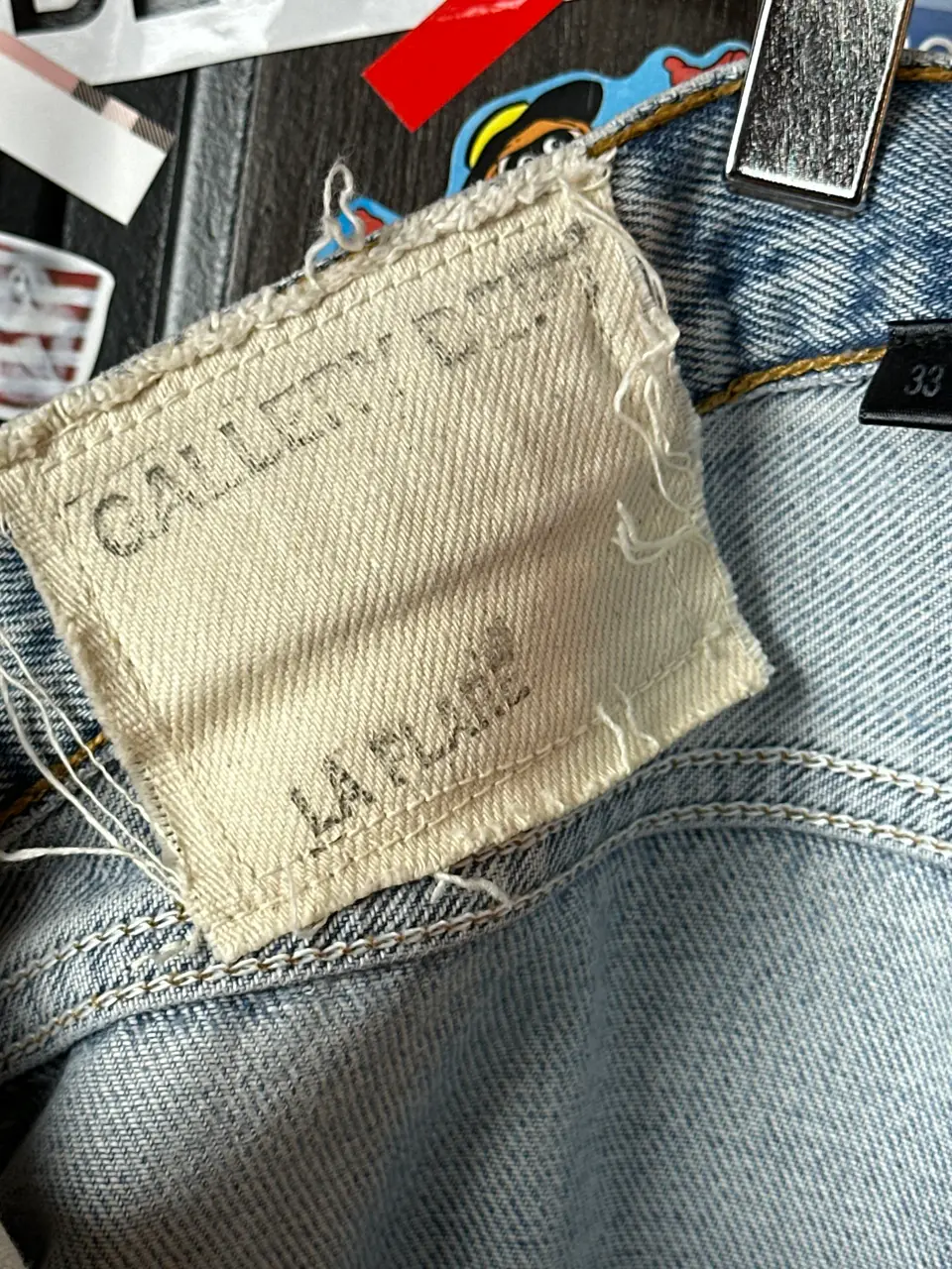 Gallery Dept. 33 La Flares 14 Patches, detail view 10