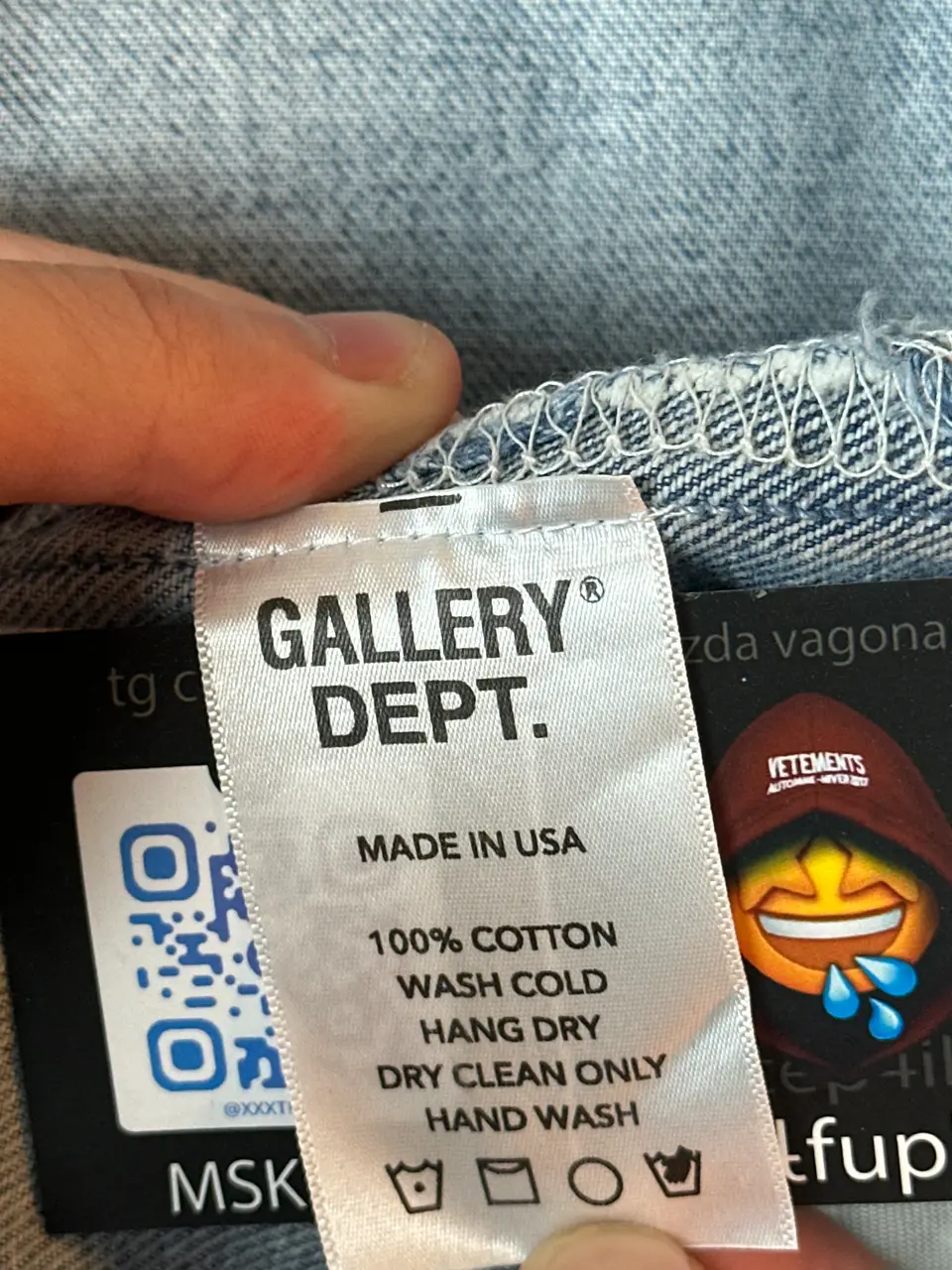 Gallery Dept. 33 La Flares 14 Patches, detail view 11