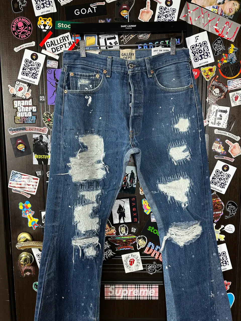 Gallery Dept. 29 Indiana Flares Jeans, detail view 2