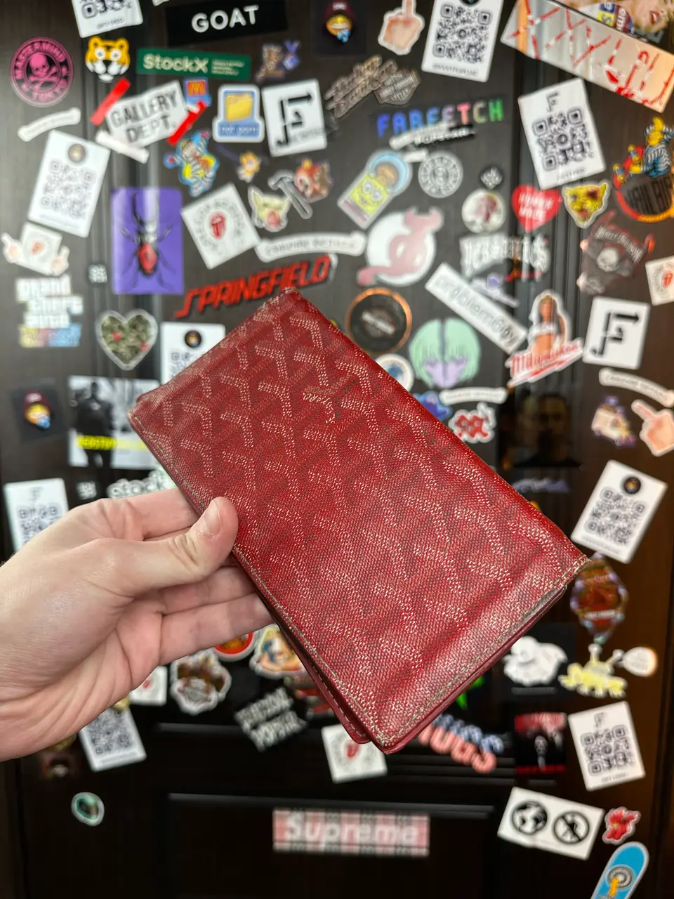 Goyard Red Wallet Goyard, detail view 2