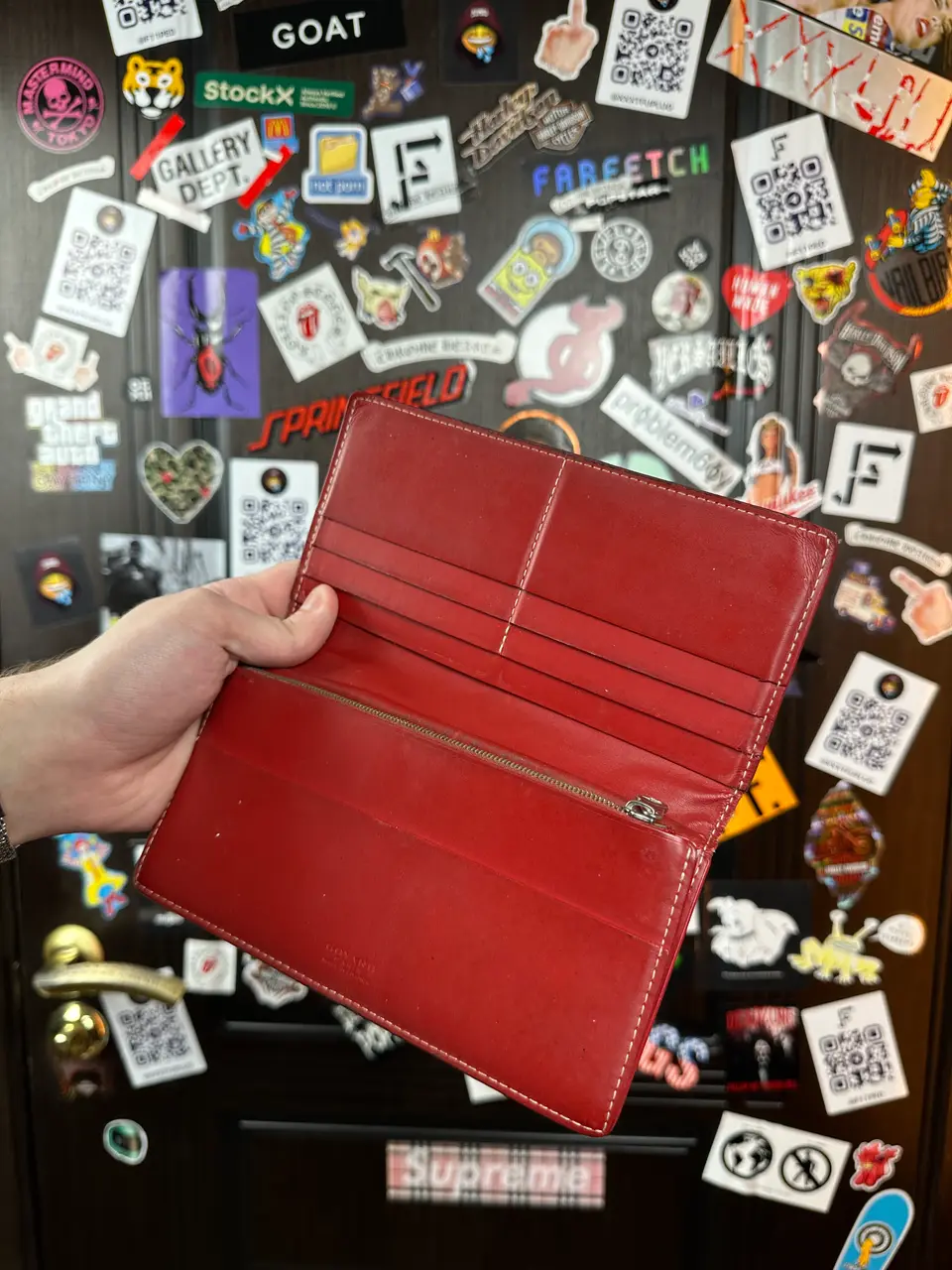 Goyard Red Wallet Goyard, detail view 3