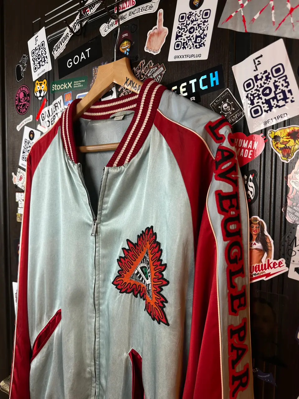 Gucci Gucci SS17 Amour illuminati Silk/Viscose XXL Bomber, detail view 10