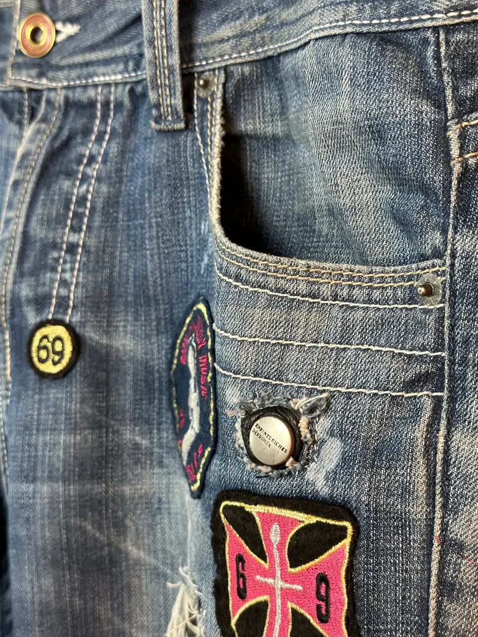 OMB x ERD OMB X ERD "FUCK PEDOPHILIA" Jeans, detail view 9