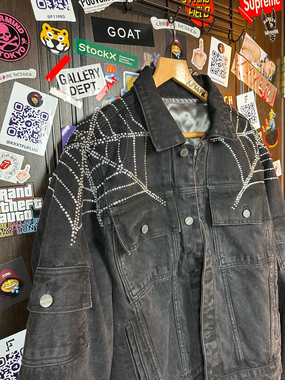 Sp5der OG Spider Worldwide First Ever 2019 Drop Denim Jacket, detail view 12
