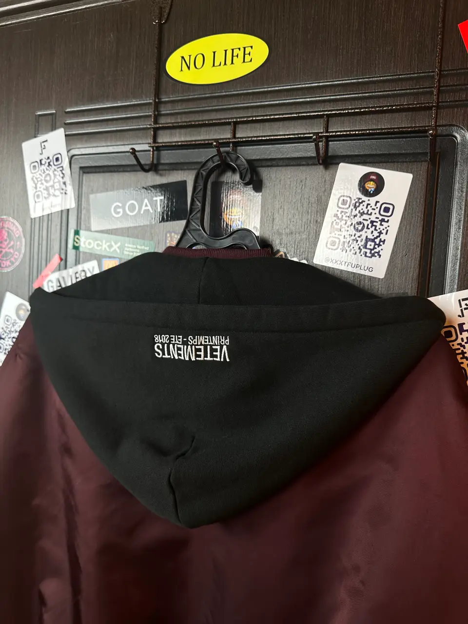 Vetements Burgundy Bomber Emoji XS, detail view 9