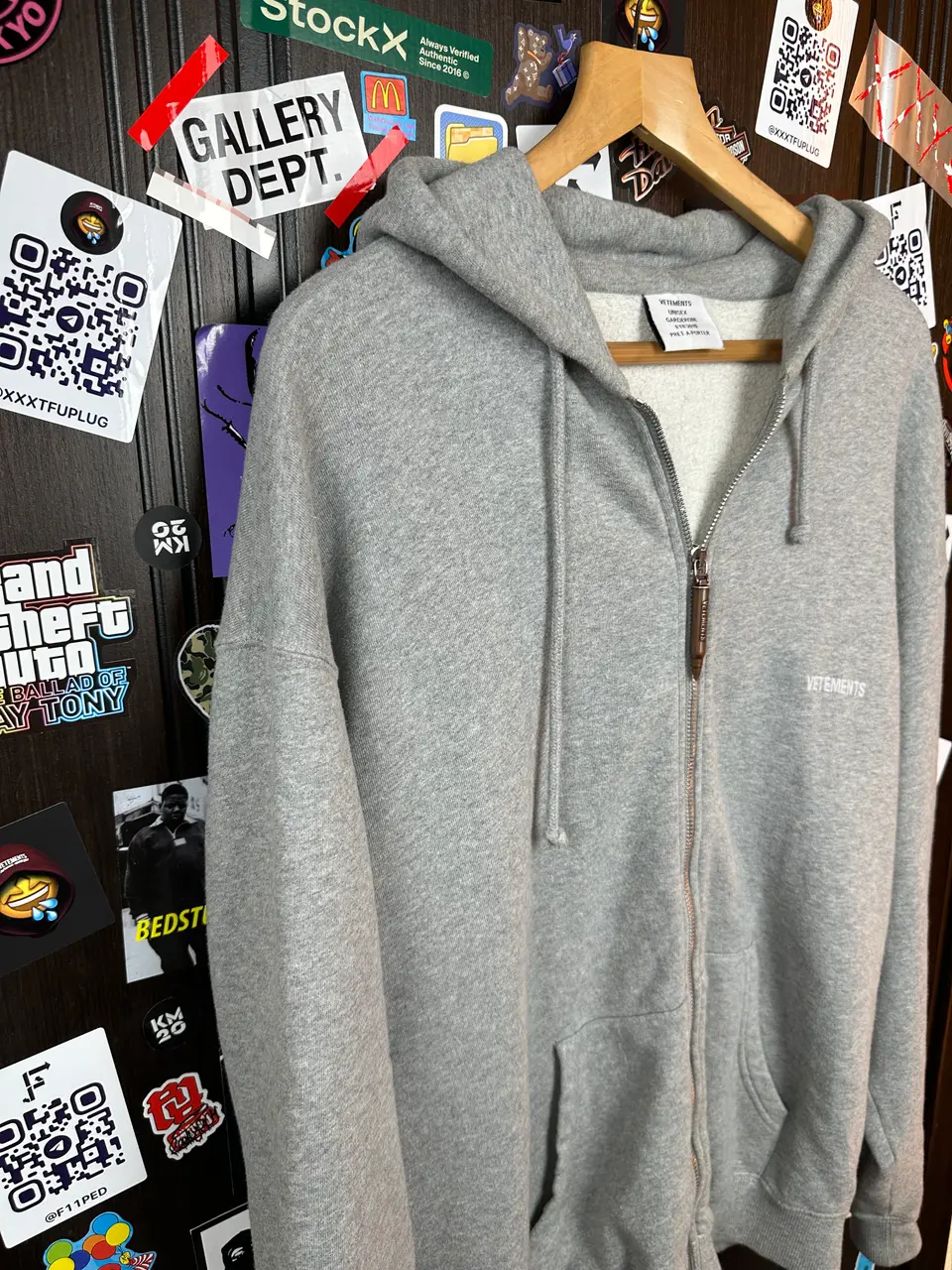 Vetements Grey Bullet XS, detail view 4