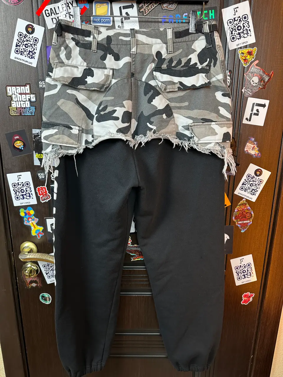 Vetements SS19 Georgian Pants, detail view 4