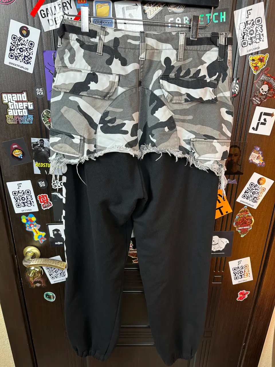 Vetements SS19 Georgian Pants, detail view 10