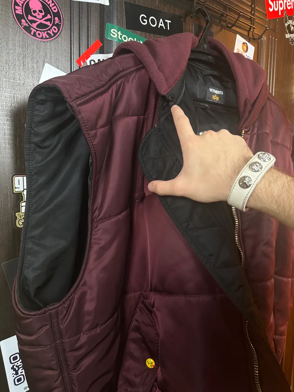Vetements Vest burgundy, detail view 8