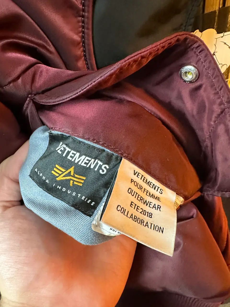 Vetements Vest burgundy, detail view 16
