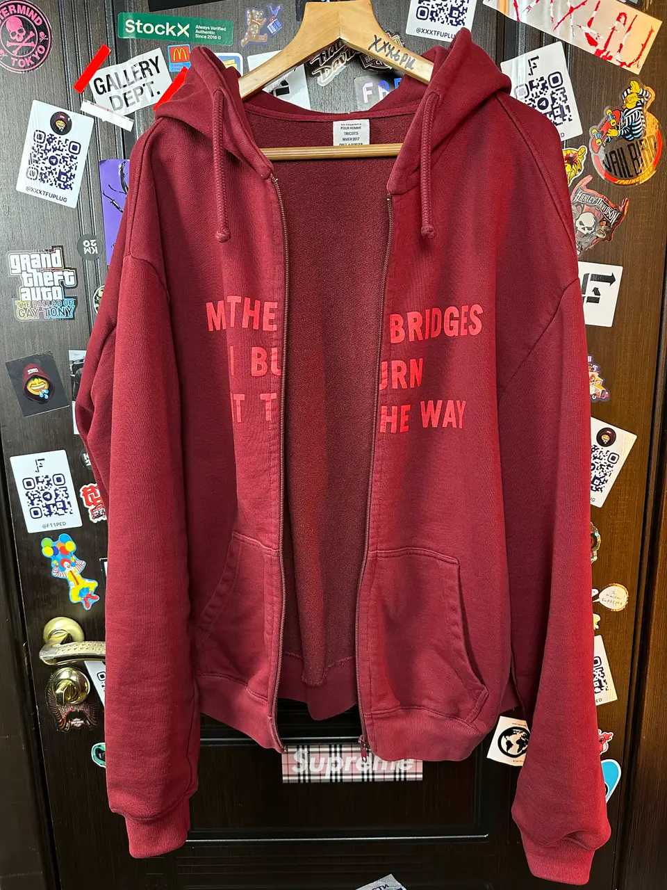 Vetements VETEMENTS “May the bridges” Zip Hoodie 1/50, detail view 4